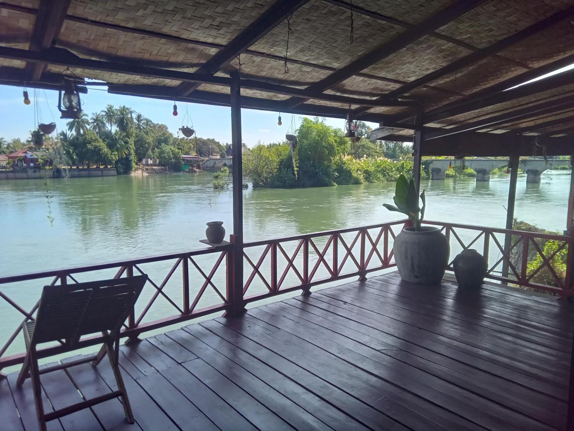 Friendship Guest House Дон-Дет Екстер'єр фото